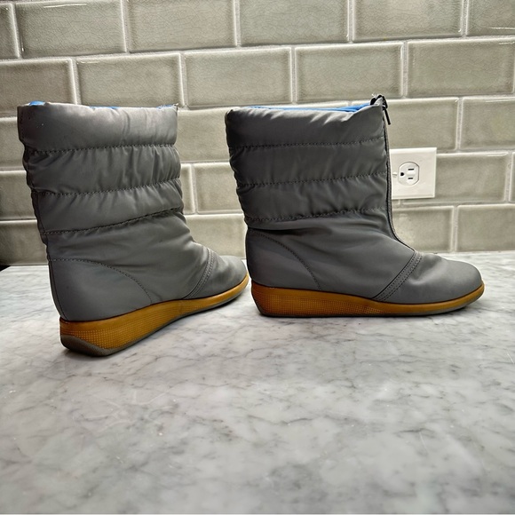 Vintage Retro Fashion Gray Snow Boot Wedge Size 7 - Picture 9 of 10